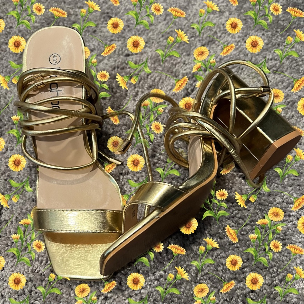 BooHoo Gold Heels with Straps